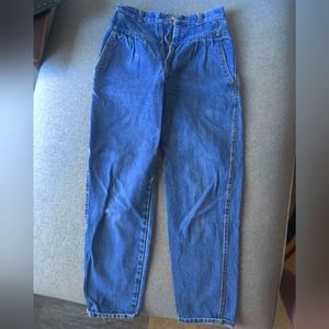 Vintage high waisted jeans